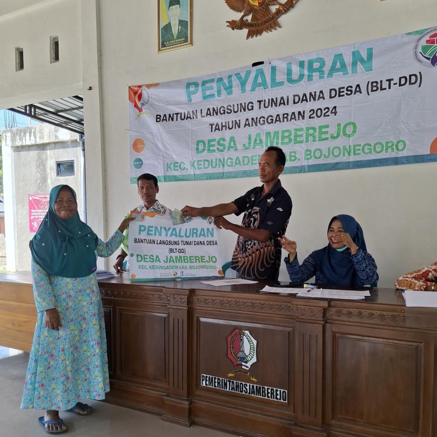 PENYALURAN BLT DD TAHAP 3 DESA JAMBEREJO TAHUN 2024